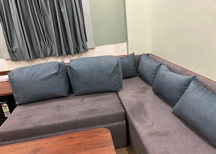Hotel Omkareshwar Inn