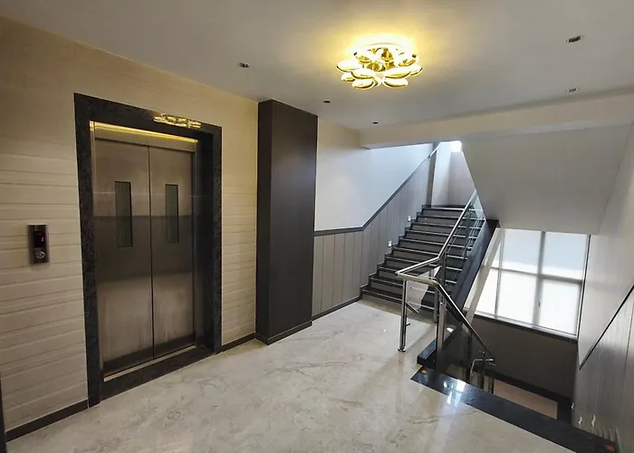 Hotel Nakshtra Residency Kalyan - Premium Couple Friendly