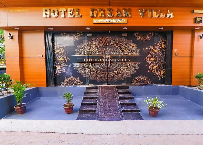 Fabhotel Dream Palace