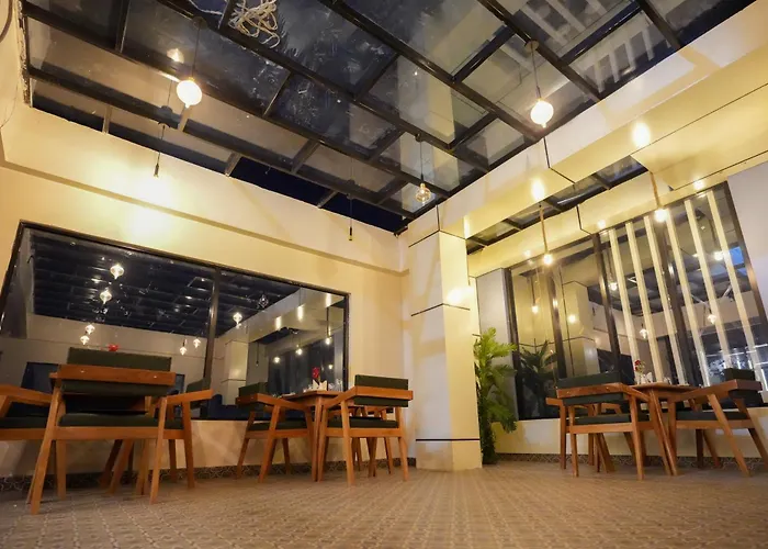 Hotel Pavitra