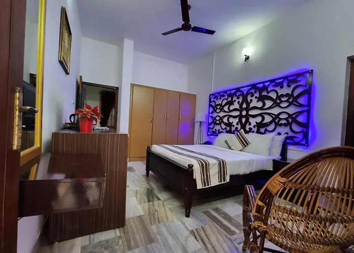 Bharatham Heritage Inn