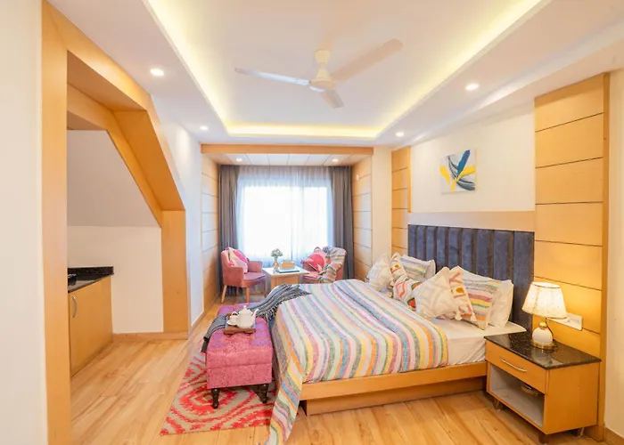 Super Hotel By Perfectstayz Mall Road