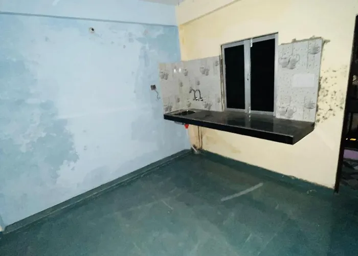Mahalaxmi Triveni Hotel