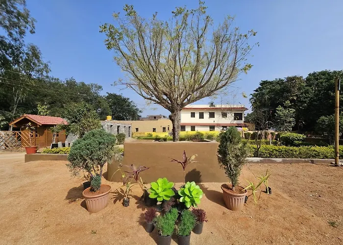 Hampi Leo Dreams Resort