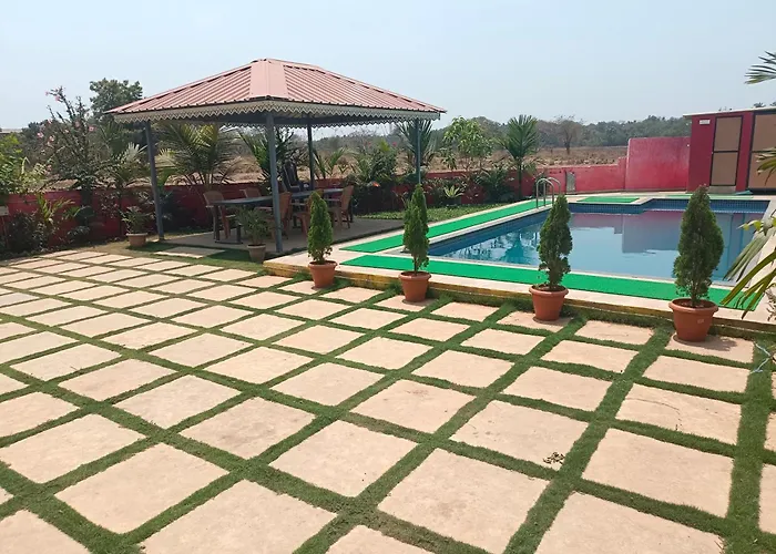 Palm Villa & Cottage Alibag