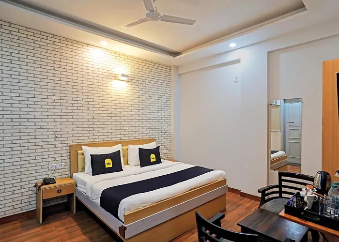 Super Townhouse Oak Culture Hotel & Restaurant