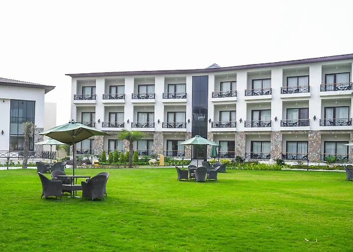 Shervani Pebbles & Pines Resort & Spa, Corbett Ramnagar 