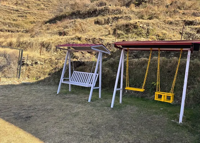 The Vintage Hill Village - Himalayan Boutique Resort Kanatal