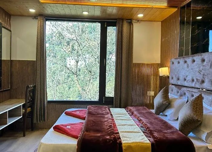 Hotel Ma Heights