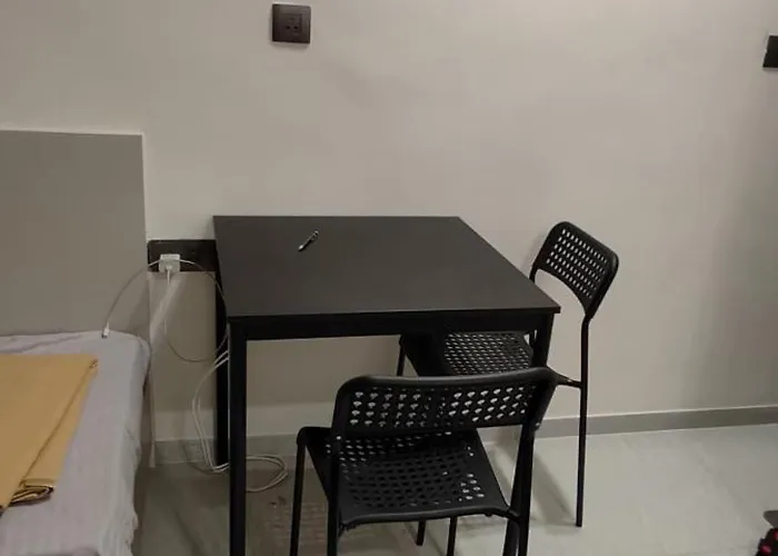 Kalyan Pg & Boys Hostel