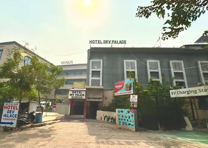 Hotel Dev Palace