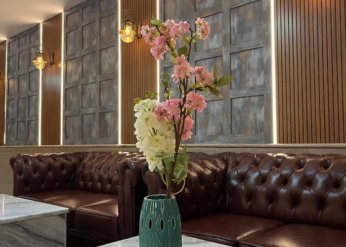 The High Point Inn & Suite