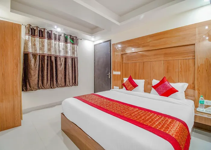 Hotel Mayank Plaza-Near Igi Airport Terminal-3