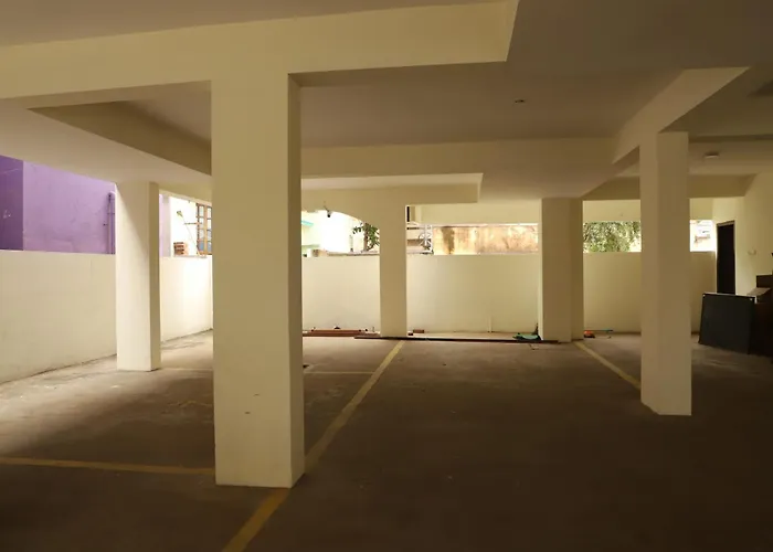Shree Service Apartment