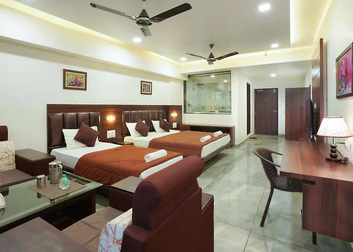 Sayaji Lodging