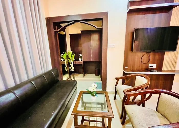 Sitara Premium The Ramawati, Walking Distance From Ganga Ghat
