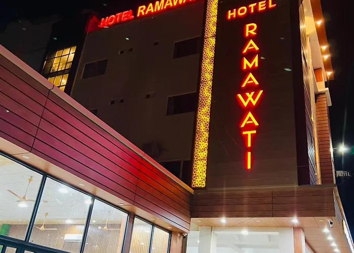 Sitara Premium The Ramawati, Walking Distance From Ganga Ghat
