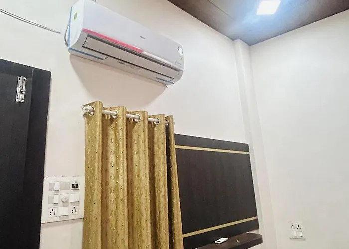 Amrit Shree Hotel