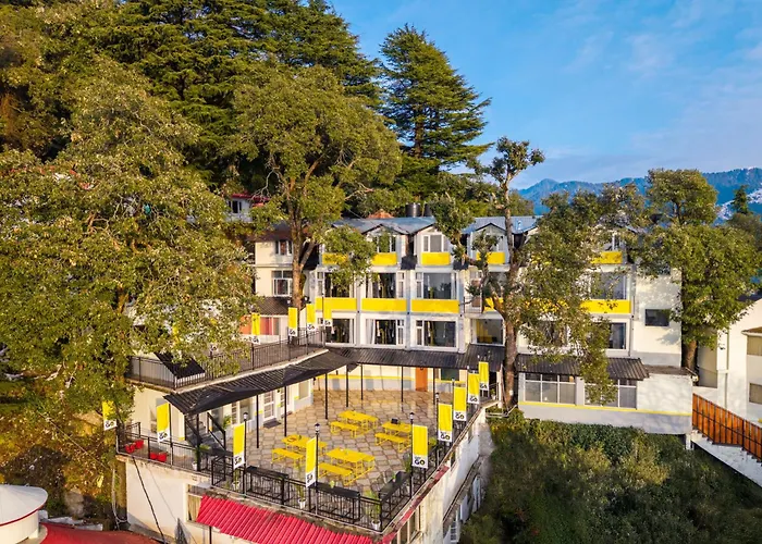 The Hosteller Dalhousie, Mall Road