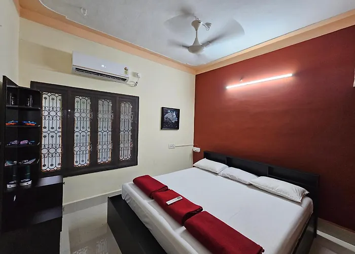 Shriya Home Stay