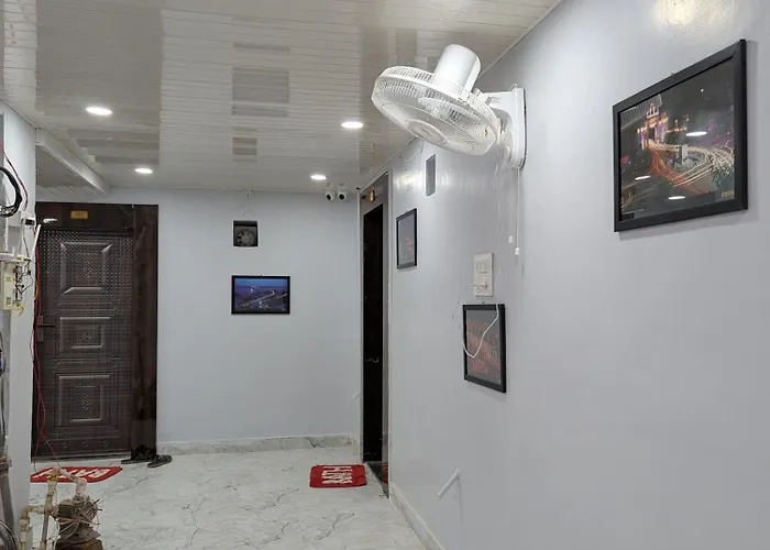 Meenakshi Guest House