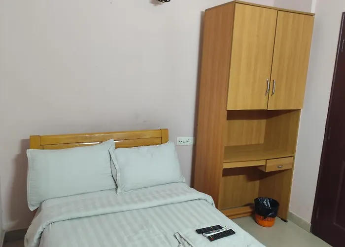 Hotel Tri-Star Regency