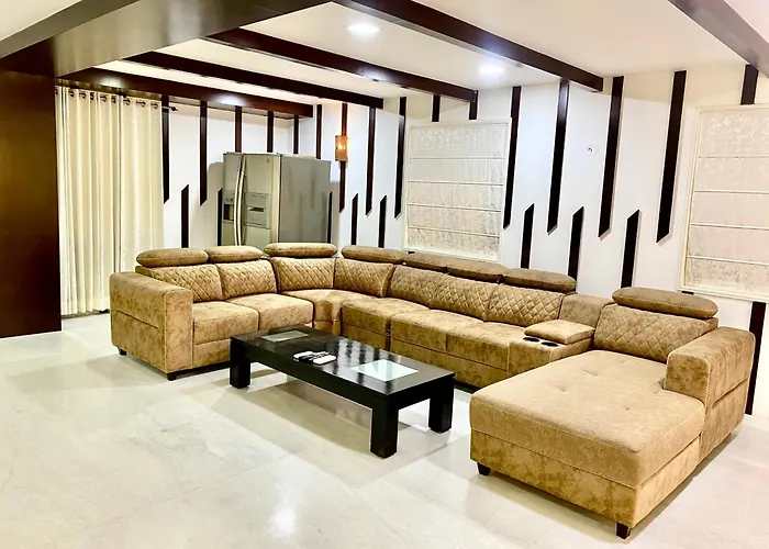 Cozycasa By Nattis Group 4 Bedroom - Jacuzzi & Private Garden
