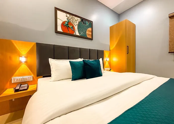 Hotel Manas Inn