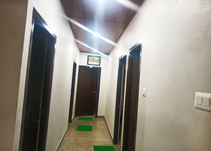 Suvarna Tourist Home