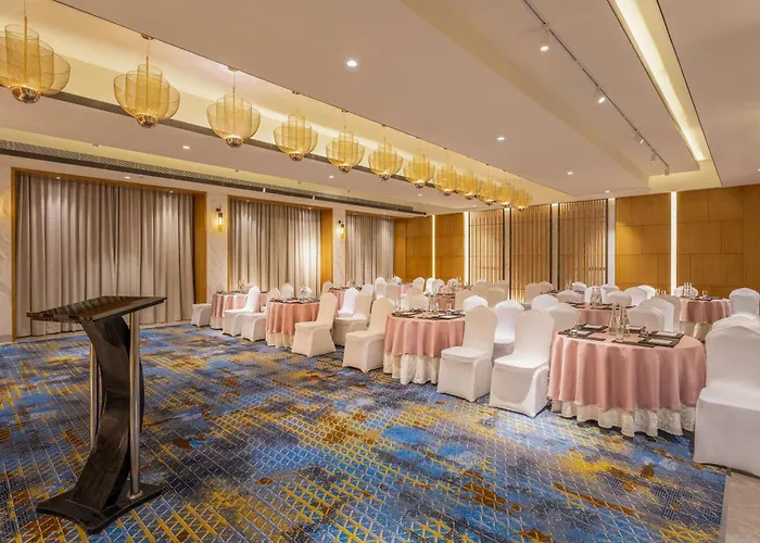 Radisson Resort & Spa Khopoli
