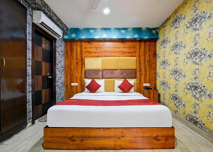 Hotel Eddission View Near Delhi Airport