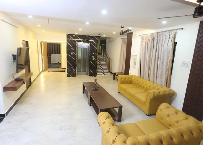 Mm Beach House & Party Hall