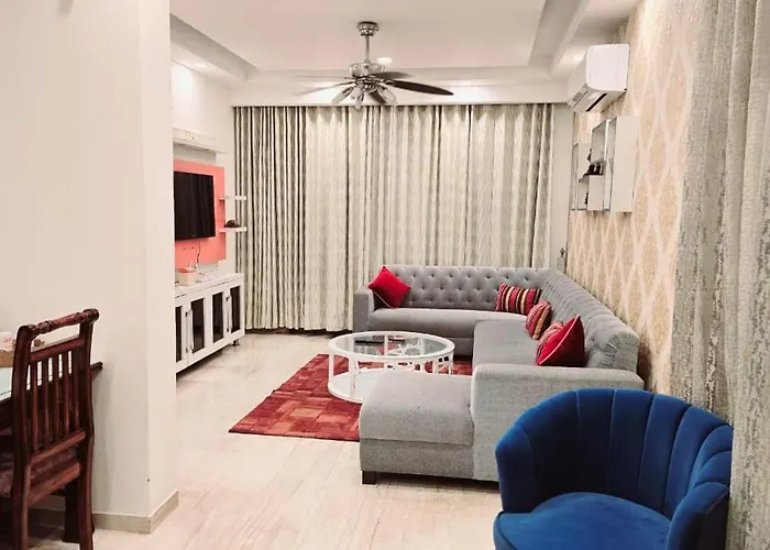 Kamz Homestay Chandigarh 35