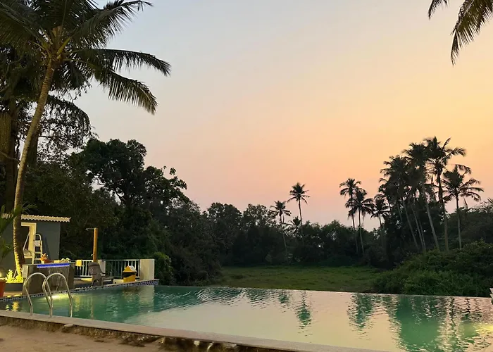 Beach Bliss Apartment Hotel - 7 Minutes Walk To Beach