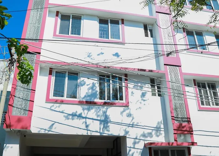 Happy Serviced Apartments