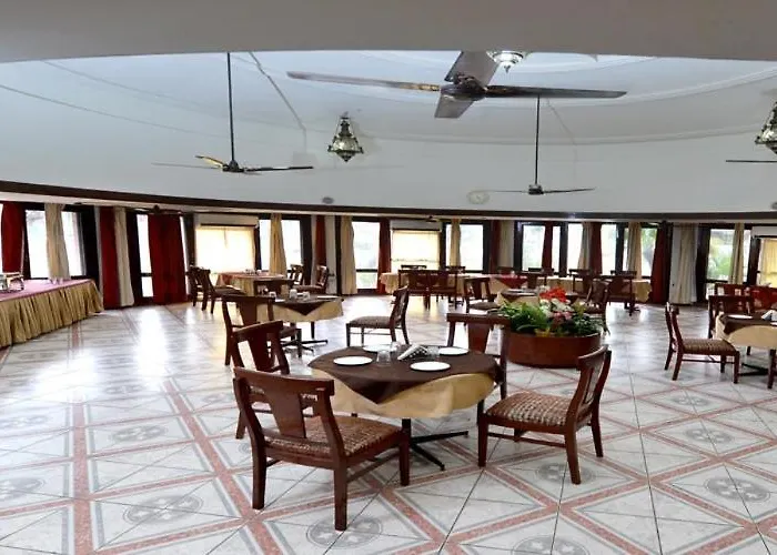 Koel Tourist Resort