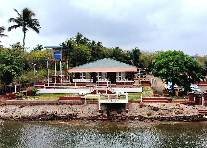 Mai'S Beach Resort