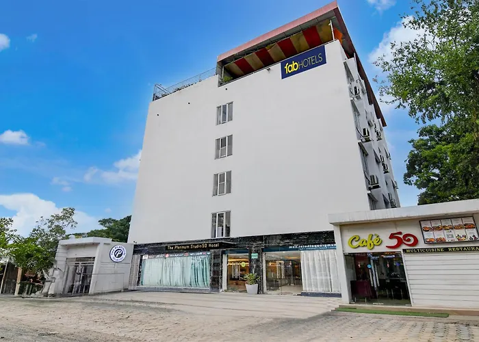 Fabhotel Prime Eco Park - New Town