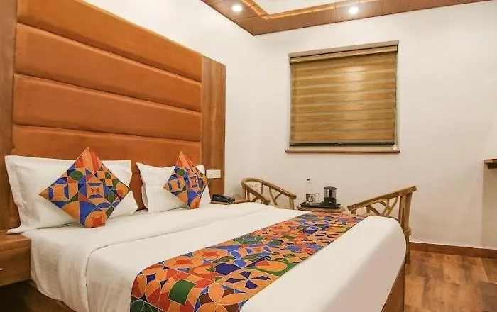 Hotel Ambassador Sukhna Lake