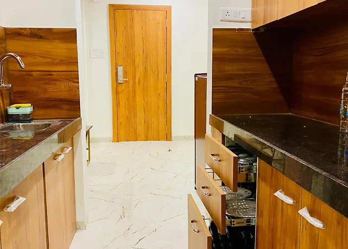 Stay10 Parallel Apartment Hotel