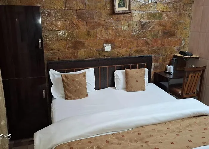 Hotel Embassy