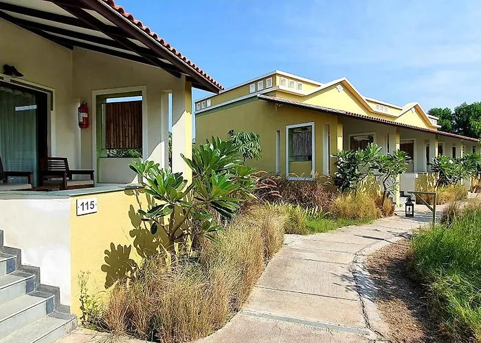Blackbuck Safari Lodge Velavadar