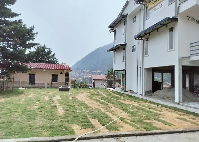 Shri Rudra Home Stay - Triple Bed, Rooms