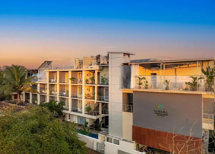 Fabhotel Prime Bt Wellness With Swimming Pool, Bar And Spa - Nr Morjim Beach