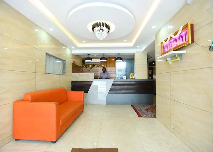 Hotel Starlight Chennai Near Dlf,L&T,Miot,Tradecenter,Ramachandra Medical Coll