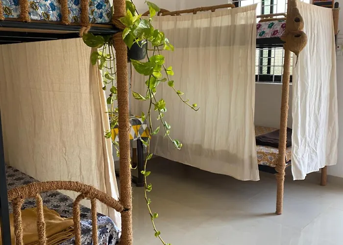 Shiva Retreats Stay With Yoga Retreats & All Foods Included At Yoga Ashram, Arambol Goa