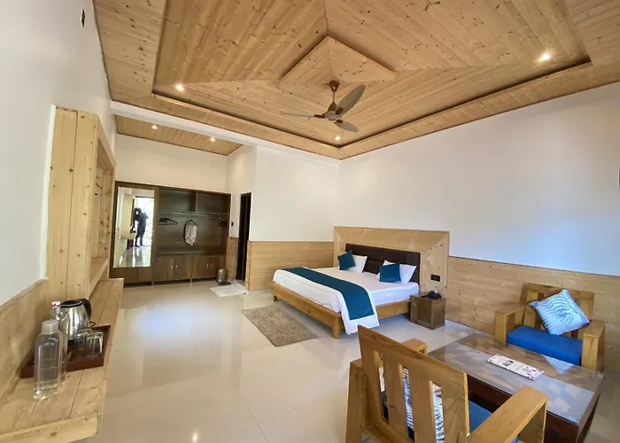 Maulyar Forest Resort