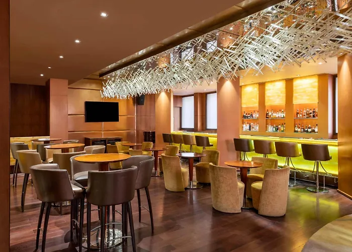 Vivanta Ernakulam, Marine Drive