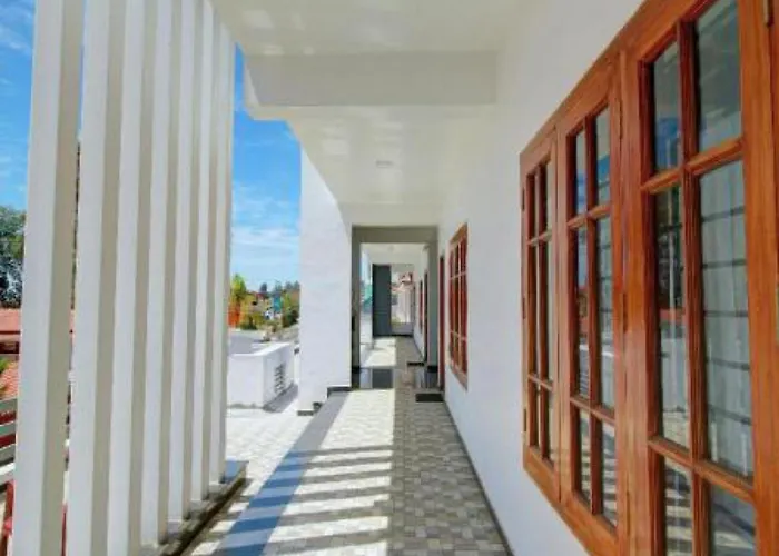 Pinehill Suites