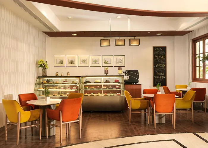 Dlf Club 5